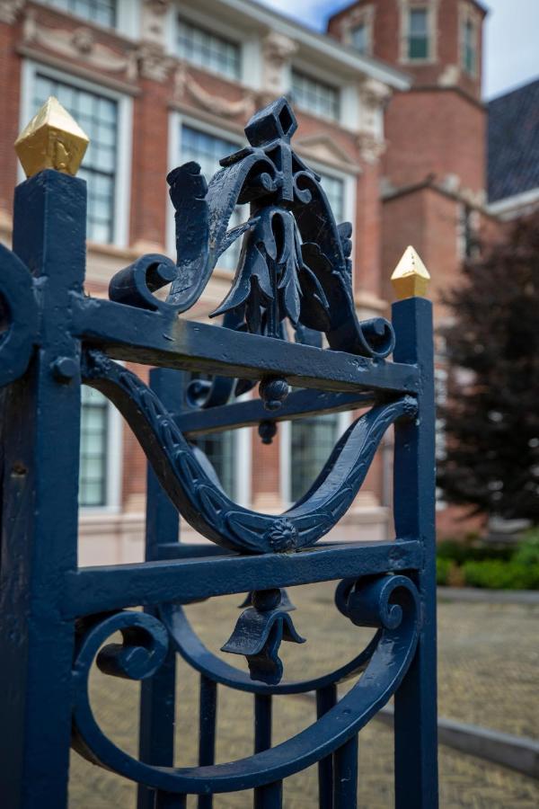 Heritage 17Th Century City Apartment Monsieur Philippe Leeuwarden Exterior photo